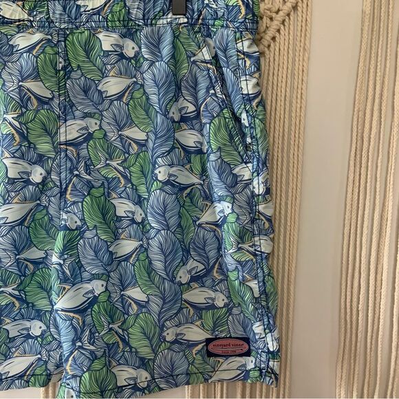 VINEYARD VINES Men’s 7” Fish Print Chappy Swim Trunks Blue Green Size Small - Picture 3 of 12